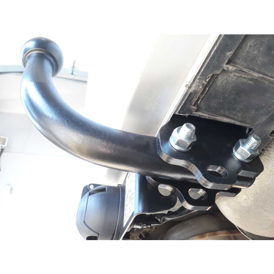 Hak holowniczy <b>BMW seria 5 E60 sedan, E61 kombi</b> (07.2003r. - 08.2010r.)
