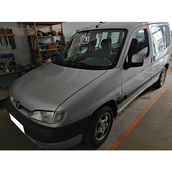 Hak holowniczy <b>Peugeot Partner kombivan</b> (11.1996r. - 04.2008r.)