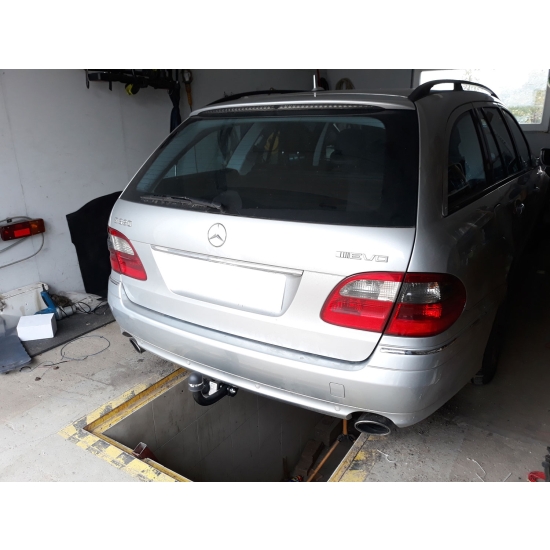 Hak holowniczy Mercedes E klasa (S211) kombi (03.2003r. - 10.2009r.)