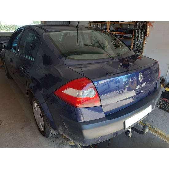 Hak holowniczy <b>Renault Megane sedan i kombi</b> (09.2003r. - 06.2009r.)