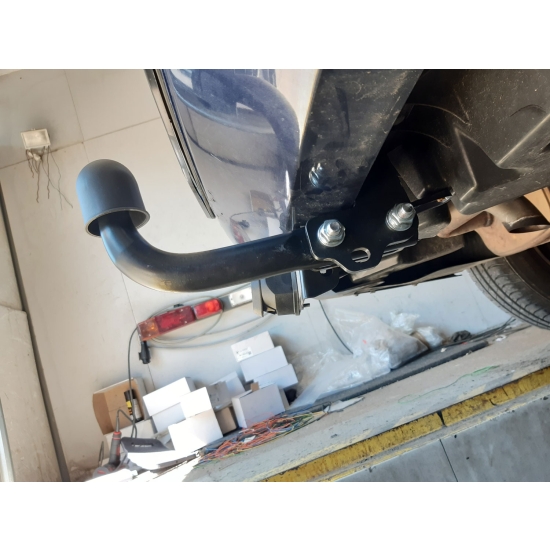 Hak holowniczy <b>Renault Megane sedan i kombi</b> (09.2003r. - 06.2009r.)