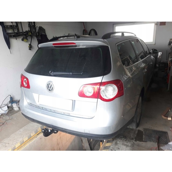 Hak holowniczy <b>Volkswagen Passat B6 sedan i kombi</b> (03.2005r. - 2010r.)